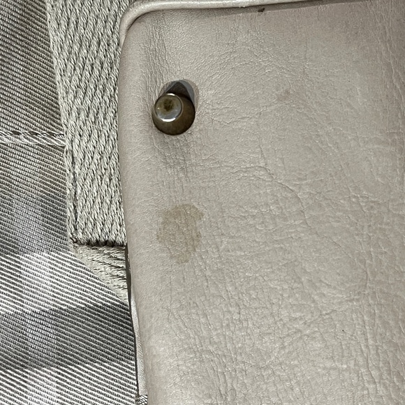 Burberry Womens Plaid Leather Top Shoulder Handbag Canvas Buckle Purse Cream - Picture 7 of 16